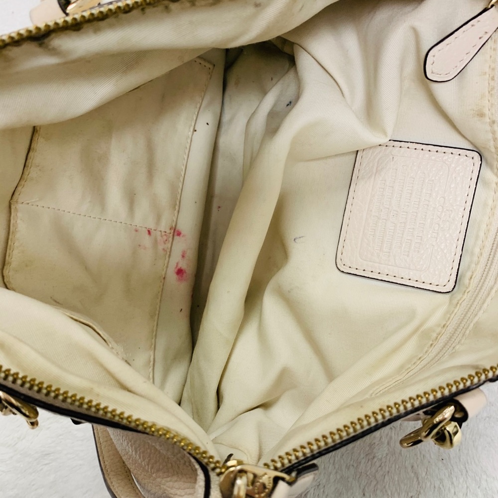 Coach Off White Handbag - Picture 7 of 7